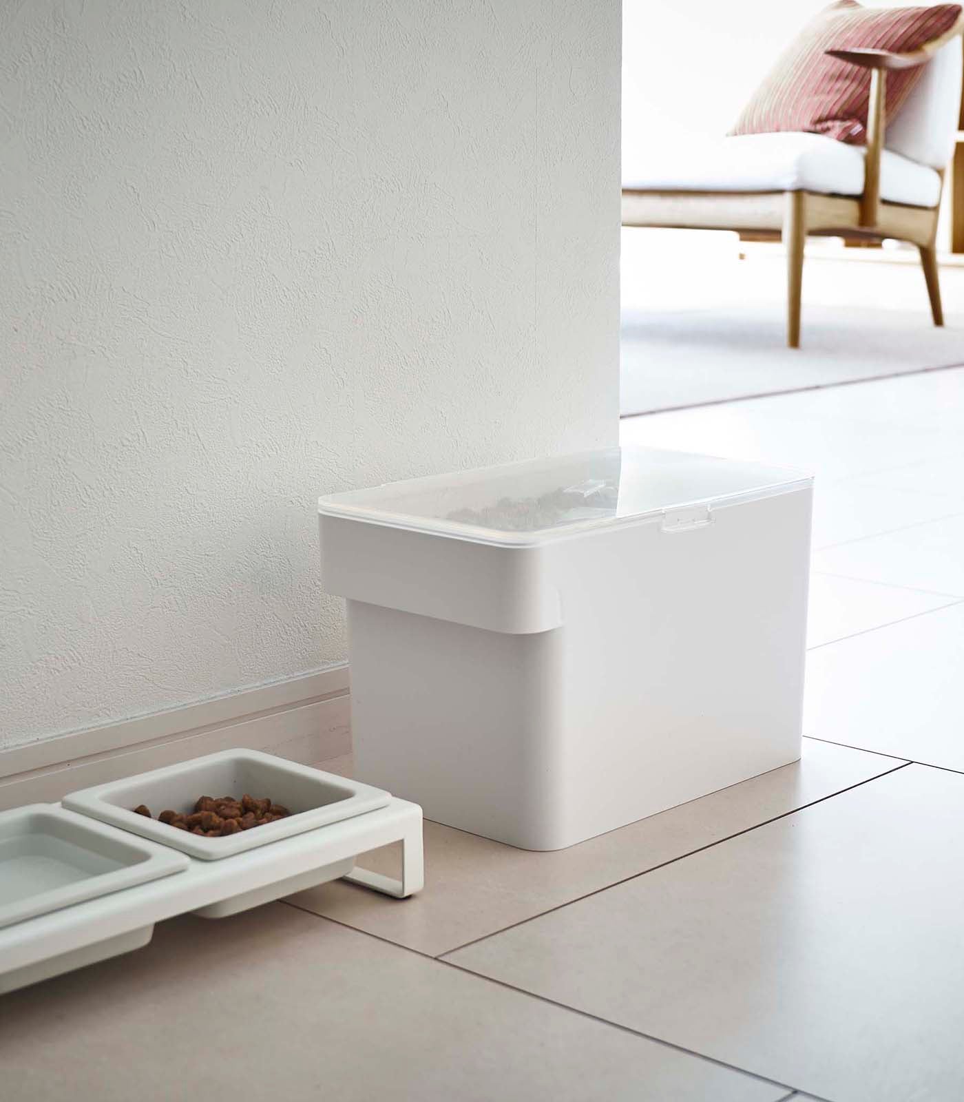 Airtight Pet Food Container - Three Sizes - Image 16